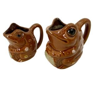 vintage brown Frog on a Log 1/8 and 1/4 Measuring Cups baking Japan art pottery